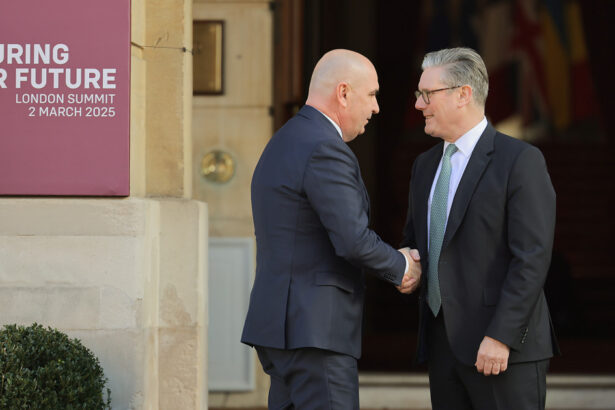 ilie bolojan participa astazi la videonconferinta convocata de premierul britanic keir starmer o continuare a summitului de la londra 67d518c0619e3