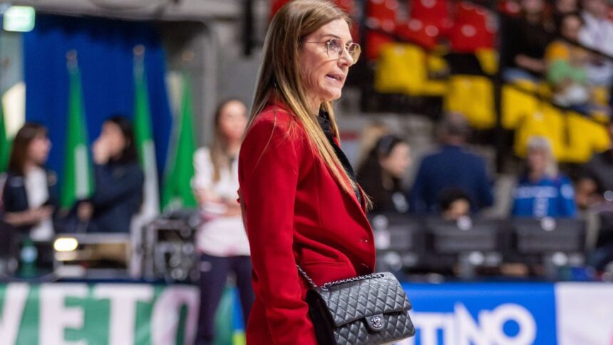italia zguduita antrenoarea lotului olimpic de gimnastica ritmica data afara dupa un scandal deosebit de grav 67e5cb95d9666