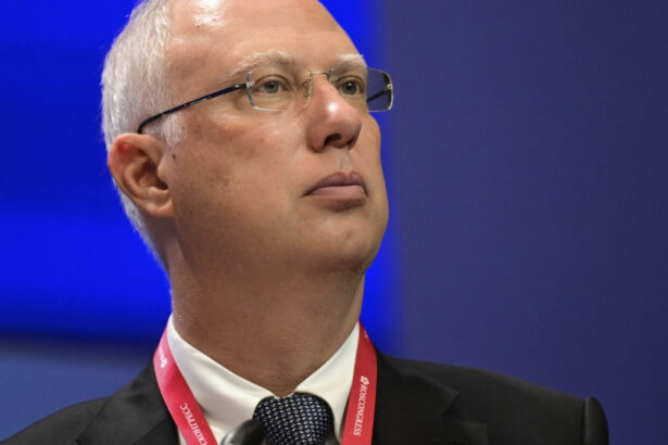 kremlinul si casa alba au discutii despre proiecte cu pamanturi rare in rusia anunta trimisul lui putin 67ea2aa4009c1