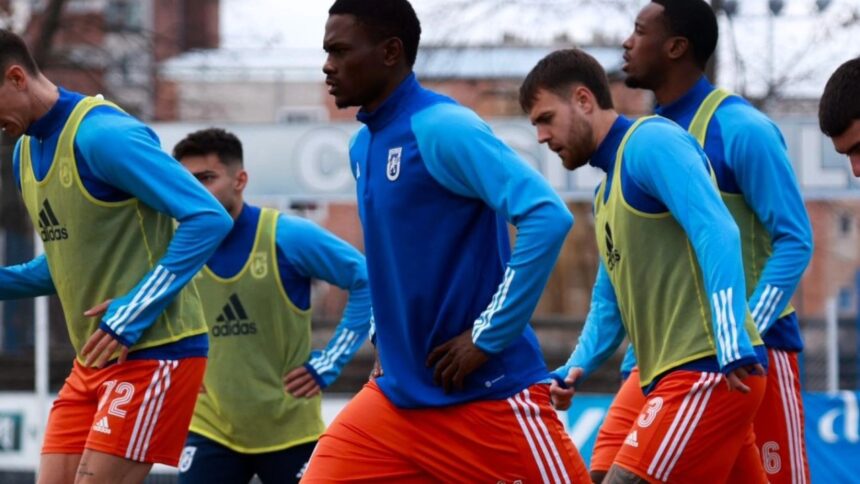 live text corvinul hunedoara fc u craiova se joaca acum gafa rara in minutul 1 oltenii lui mititelu sunt aproape sa rateze play off ul 67c43c3339fde