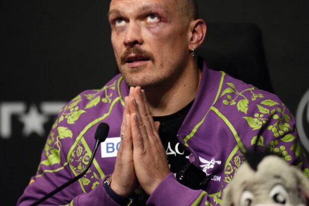 lui usyk i s a cerut sa lupte obligatoriu cu un neozeelandez 67d697aa24b61