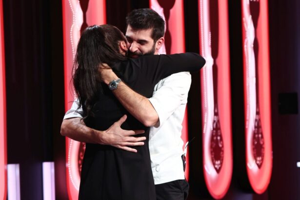 mama lui richard abou zaki vine la chefi la cutite surpriza emotionanta pentru jurat 67da92857118f