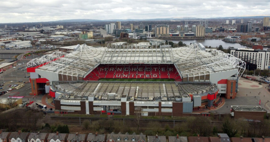 manchester united construieste un nou stadion de 100 000 de locuri cum arata proiectul care enerveaza fanii parca e cort de circ 67d1542e4c060
