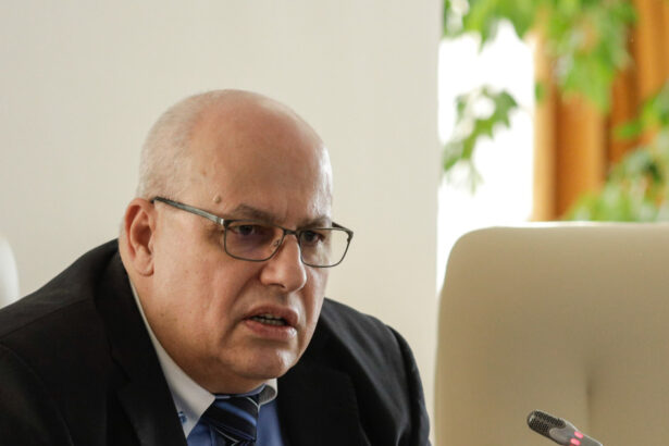 marius petrescu schimbat de la conducerea oficiului pentru informatii secrete dupa mai bine de 20 de ani cine il va inlocui 67e716d5183b6