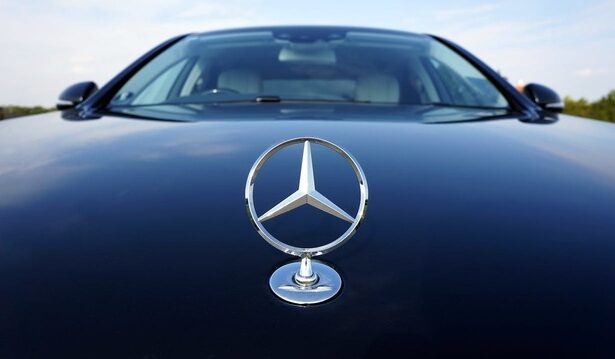 mercedes benz investeste in producatorul de roboti apptronik si testeaza roboti umanoizi in fabrici 67da834969d7f