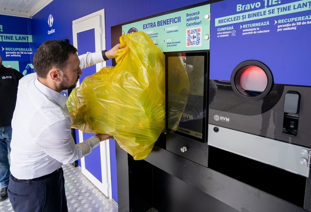 ministrul mediului anunta ultimele cifre peste 302 milioane de ambalaje au fost returnate in februarie industria reciclarii a primit o infuzie de mii tone de ambalaje 67c2f64e96acb