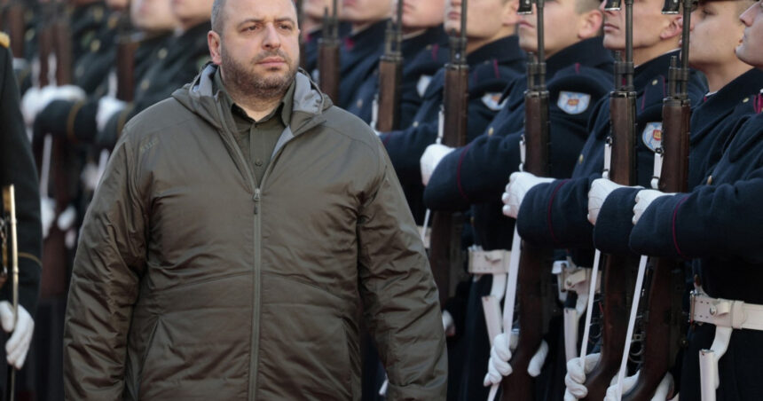 ministrul ucrainean al apararii lamureste situatia trupelor kievului incercuite in kursk acum mingea este in terenul rusiei 67d7d86f3d266