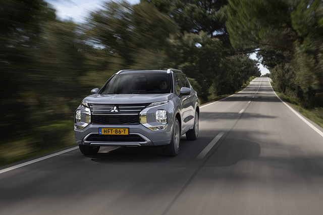 mitsubishi isi reia planurile pentru europa cu un nou outlander si patru modele produse in franta 67e4de16d3685