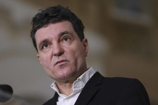 nicusor dan are un numar de telefon la care promite ca va raspunde la mesajele trimise de romani 67c358a6ec1f4