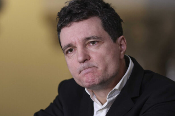 nicusor dan il critica pe piedone pentru controalele anpc nu te duci sa faci spectacol cu afacerile oamenilor 67e7eddc09ef1