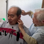 o japoneza in varsta de 108 ani certificata de cartea recordurilor guinness drept cea mai varstnica frizerita din lume 67cb1dc8282e3