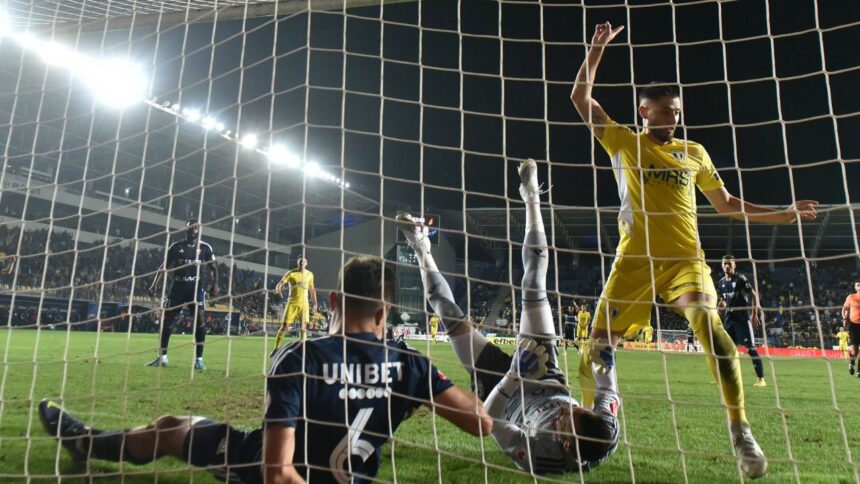 oficial dupa 10 sezoane in superliga a semnat cu noua echipa sa fie intr un ceas bun 67d07869aa77c