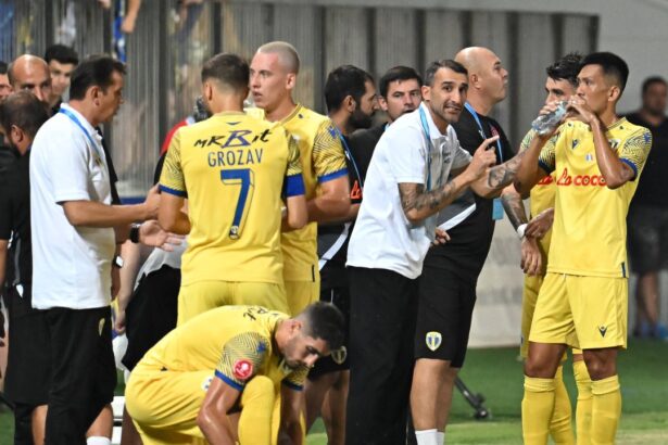 oficial petrolul a anuntat cine este inlocuitorul lui adrian mutu bine ai revenit 67d94c61da121