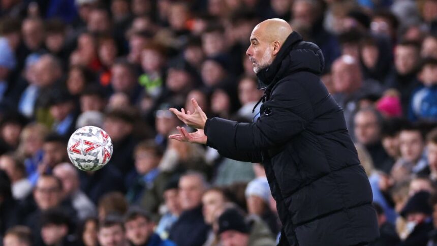 pep guardiola a ajuns sa dea vina pe minge pentru putinele goluri marcate de manchester city 67c597d967ee0