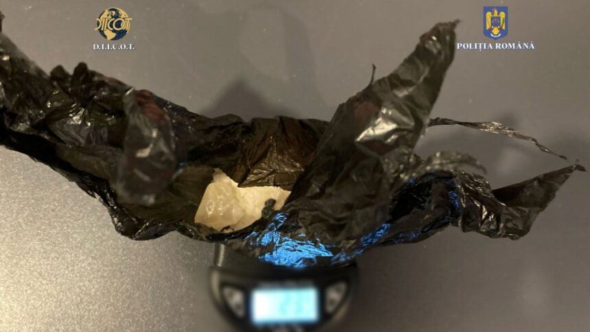 Percheziții în Corbu și Năvodari la trei suspecți de trafic de droguri 1 perchezitii in corbu si navodari la trei traficanti de droguri 67dd60e11e1ad