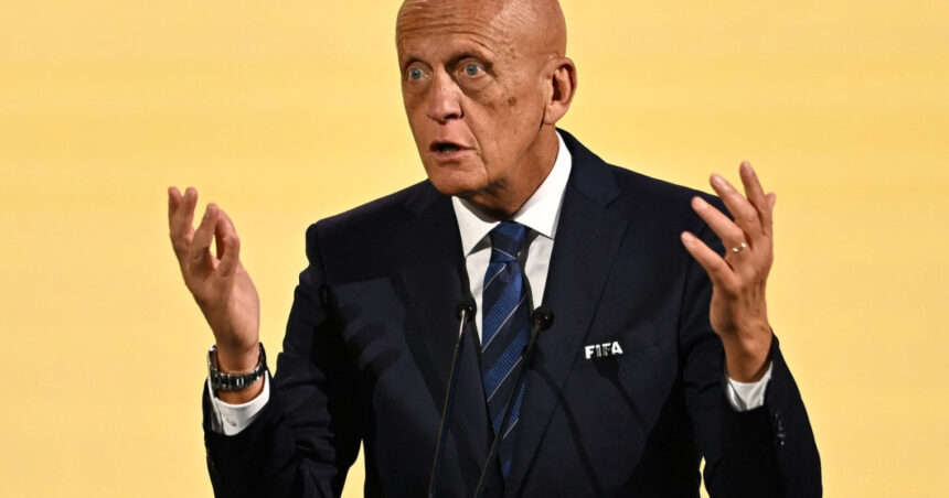 pierluigi collina ura indreptata impotriva arbitrilor este cancerul care ar putea ucide fotbalul oamenii cauta conspiratii 67c5e01db555c