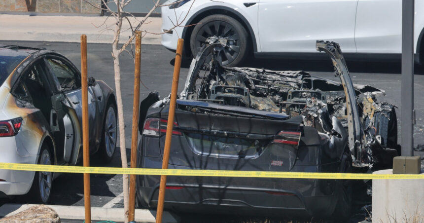 politia din las vegas a arestat un suspect in atacul cu cocktailuri molotov asupra unui service tesla 67e62e2421e33