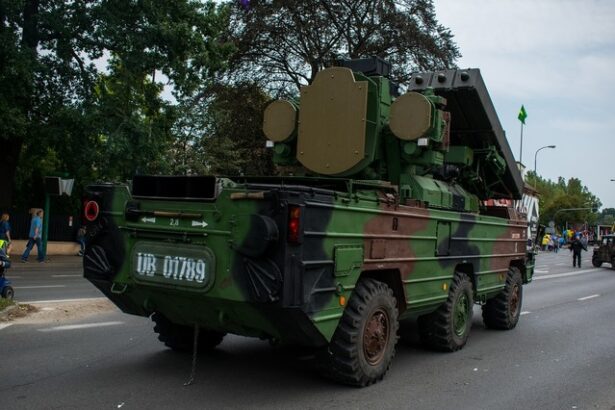 polonia intentioneaza sa instruiasca militar toti barbatii din tara pentru un razboi 67cb1e674266b