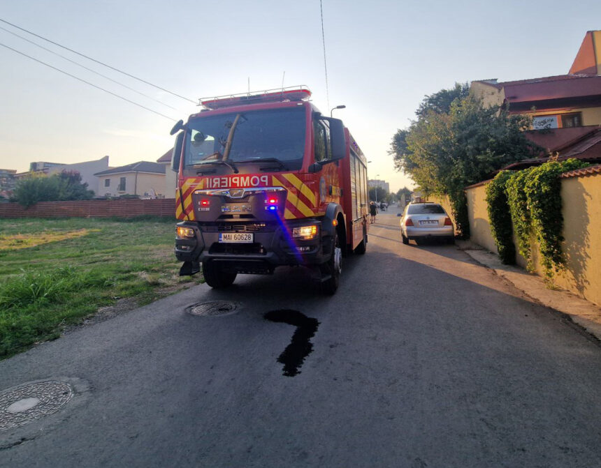 pompierii sunt in alerta un incendiu a izbucnit in navodari 67d983400c7a4