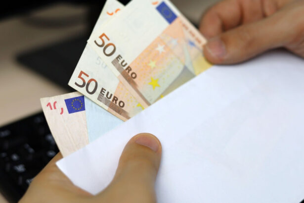 precizari anaf privind transferul de bani intre rude si banii primiti la nunti si botezuri 67d1cd9433e01