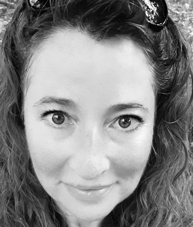 preferintele culturale ale mintilor creative anca stancov media manager orange romania in pandemie am citit femei care alearga cu lupii de clarissa pinkola estes a fost 67c6cbab898fc