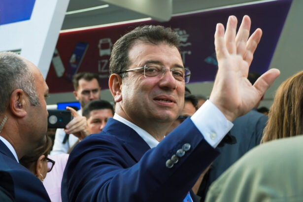 primarul istanbulului ekrem imamoglu a fost nominalizat de opozitie candidat la presedintia turciei in ciuda incarcerarii sale 67e120da54c07