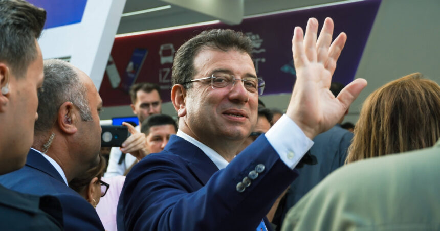primarul istanbulului ekrem imamoglu a fost nominalizat de opozitie candidat la presedintia turciei in ciuda incarcerarii sale 67e120da54c07