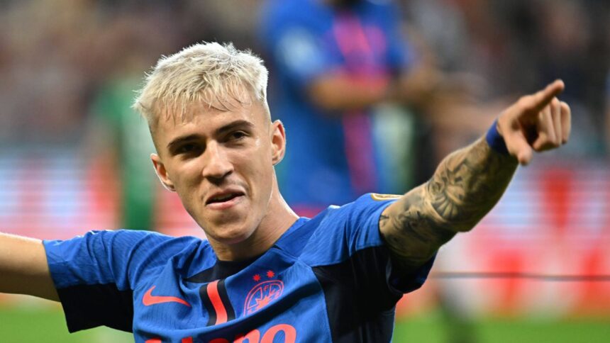 radea de mine tavi ii spuneam sa stea pe hol de ce isi tachina tatal octavian popescu 67eaceb7265c7