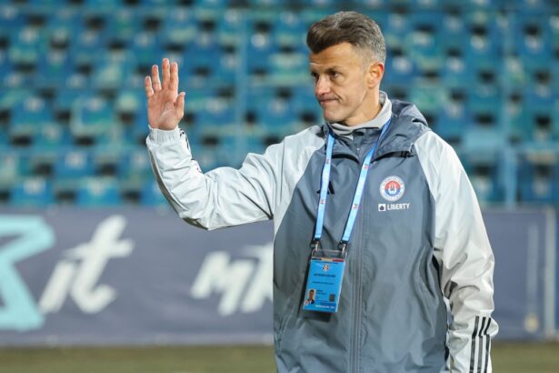 reactia lui ovidiu burca dupa ce a plecat de la otelul clasica fraza 67db1fd10b4c2