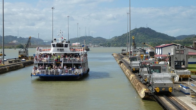 republicanii reconsidera interdictiile impuse fondului blackrock dupa achizitia porturilor din panama 67ca9c323814b