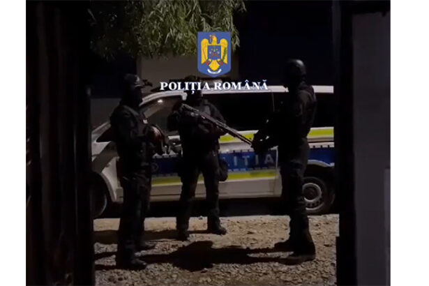 revoltator gemeni de 12 ani fortati sa munceasca in constructii chiar si 18 ore pe zi 67d1b9fdacead