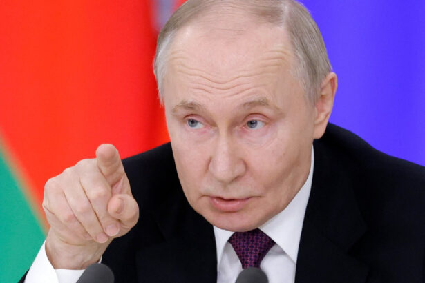 rusia are un nou inamic public numarul unu marea britanie a venit momentul sa i demascam 67d415221449e