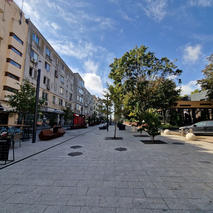 se cere insolventa mooz services srl firma ce s a ocupat de lucrarile de pe strada stefan cel mare 67de6d53e1318