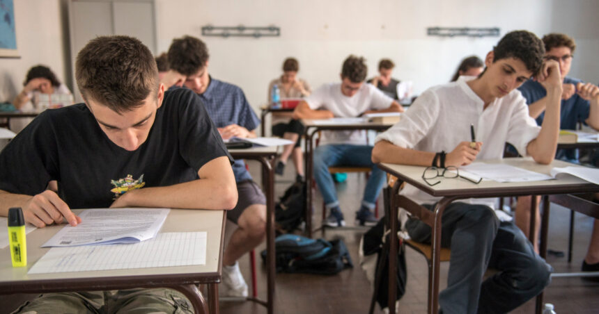 simulare bacalaureat 2025 calendarul probelor pe care elevii le sustin in luna martie cand se vor afisa rezultatele 67c7f8a32085a