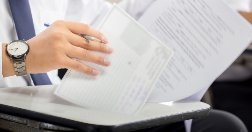 simulare bacalaureat 2025 miercuri 26 martie elevii sustin proba la alegere in functie de profil si specializare 67e38eaeb1ec1