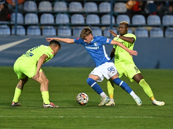 start fals pentru farul in play out doar egal cu poli iasi 67d691897df6c