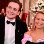 surpriza primita de andreea esca de la baiatul ei ce a facut aris eram pentru mama lui celebra de mic imi placea sa o surprind 67c98b00f2cf4