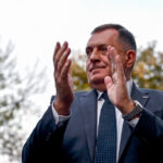 tensiuni in bosnia si hertegovina premierul republicii srpska a parasit tara sfidand un mandat de arestare cine e milorad dodik 67e57788a93d1