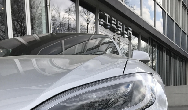 tesla a semnat un acord pentru primul showroom in india unde va vinde vehicule electrice importate 67c96a5534de7