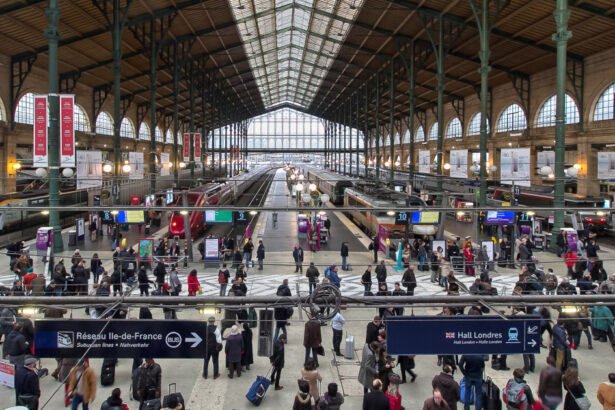 trafic feroviar oprit in gara de nord din paris dupa descoperirea unei bombe din al doilea razboi mondial cursele eurostar anulate 67cab3edadb23