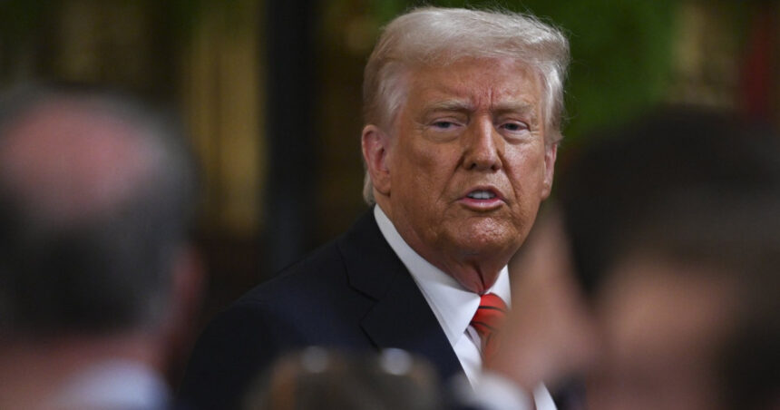 trump ataca justitia din sua si cere curtii supreme sa actioneze impotriva judecatorilor care ii blocheaza ordinele executive 67dd1a59b06ff