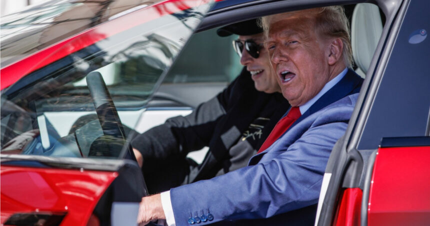 trump califica drept terorism intern atacurile asupra proprietatilor tesla pe cine da vina 67da7b1110244