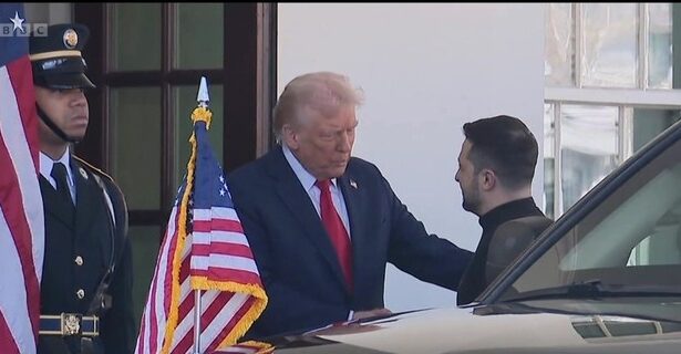 trump vrea sa suspende transporturile militare catre ucraina dupa cearta cu zelenski de la casa alba 67c2f63095123