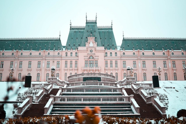 turistii straini au cheltuit in romania peste 658 miliarde de lei in 2024 67da71ad675d3