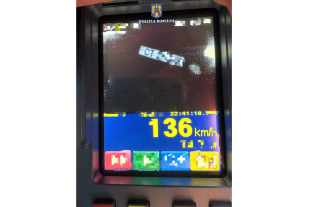 un sofer baut a fost prins gonind cu 136 km h pe bulevardul mamaia barbatul s a ales cu dosar penal 67d990cdaa6ea