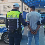 un sofer prins pe strada eliberarii din constanta conducand beat si fara permis retinut de politisti 67cedec2e69a9