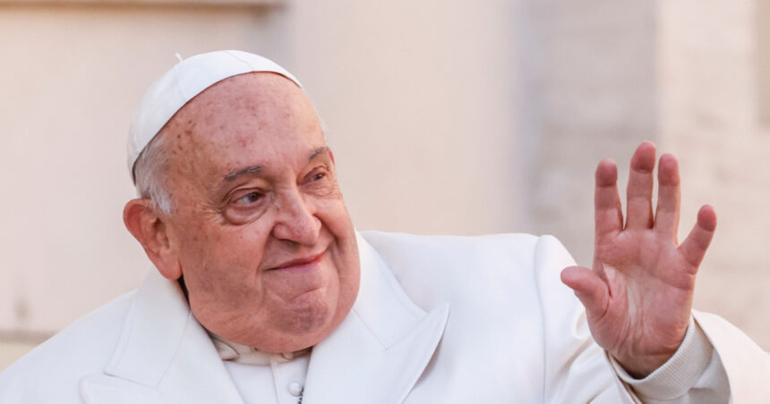 viata papei francisc nu mai este in pericol anunta vaticanul 67cf4a2cdbcf9