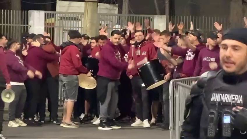 video atmosfera sud americana la arena nationala fanii lui rapid au batut tarabana inainte de derby ul cu fcsb 67d719cd38640