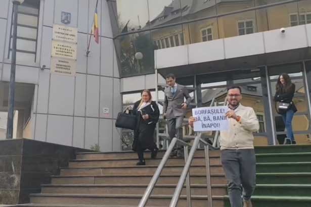 video cand dati banii inapoi domnule primar schimb de replici acide in fata tribunalului intre cristian radu si opozitie 67e400ade8546