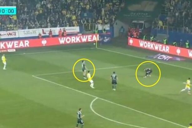 video caz neverosimil in polonia un suporter a pacalit portarul iar legia a marcat un gol cum rar se vede 67cf4278800e8